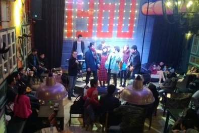 Khách nườm nượp trong “đêm cuối” ở Zone 9 trước ngày đóng cửa